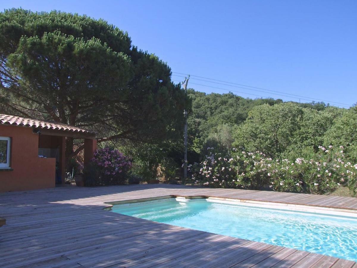 La Briardiere Camelas Exterior photo